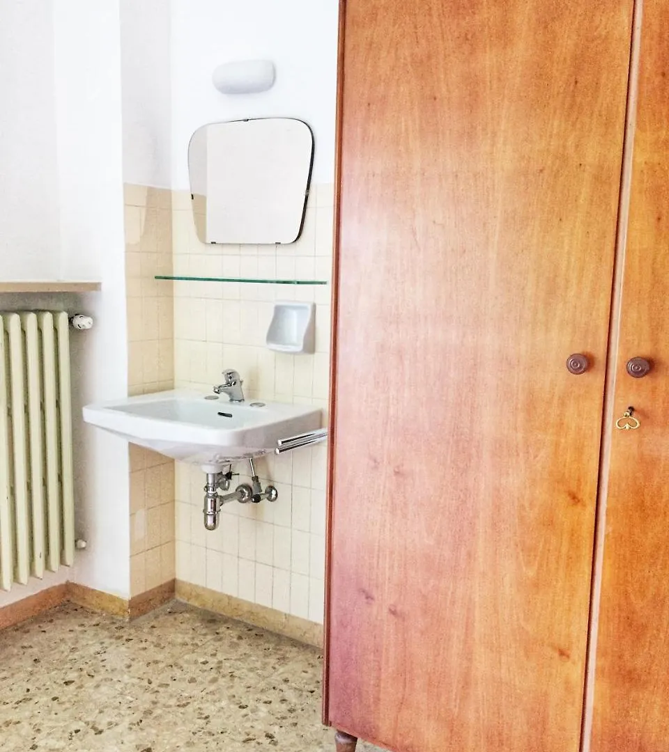 Ostello Delle Cartiere Toscolano Maderno Hostel
